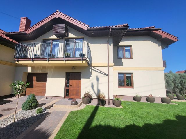 bliźniak, 5 pokoi Pruszków Bąki, ul. Zdziarska. Zdjęcie 1