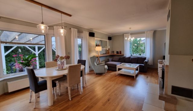 dom wolnostojący, 3 pokoje Świerklaniec, ul. Tarnogórska. Zdjęcie 1