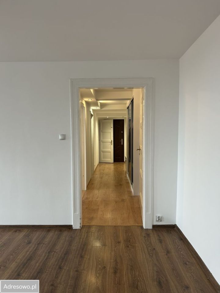 Mieszkanie 3-pokojowe Bielsko-Biała Śródmieście. Zdjęcie 2