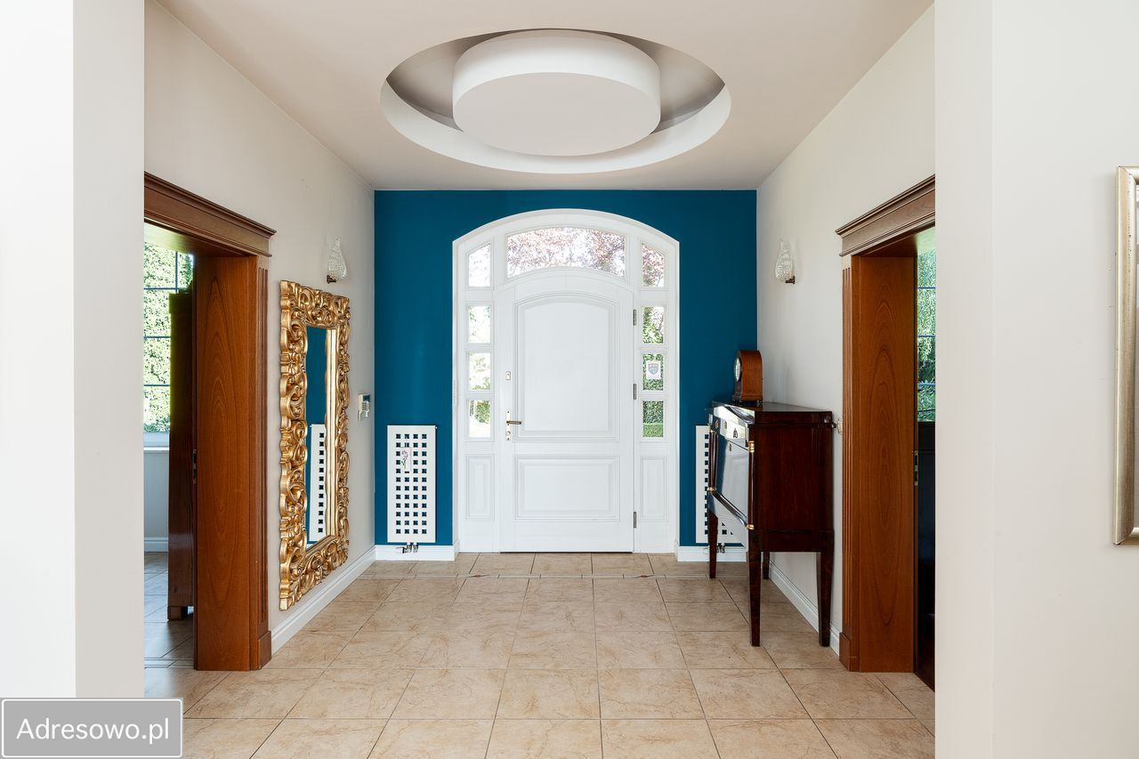 dom wolnostojący, 6 pokoi Chyby. Zdjęcie 18