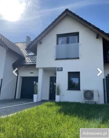 dom szeregowy, 5 pokoi Spalice, ul. Bukowa. Zdjęcie 1