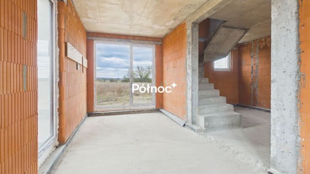 bliźniak, 4 pokoje Fasty, ul. Dzikowska. Zdjęcie 1