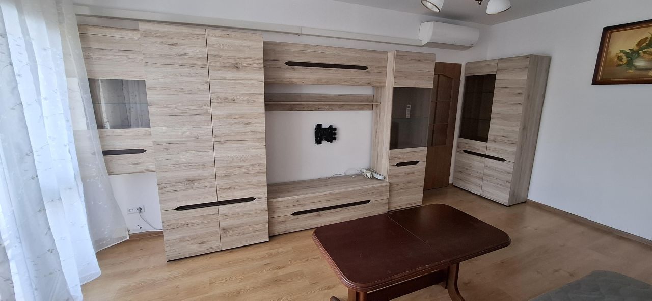 Mieszkanie 3-pokojowe Kraków Czyżyny, os. Dywizjonu 303. Zdjęcie 1
