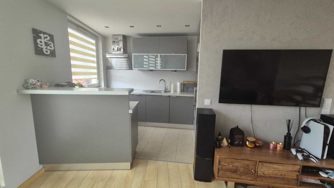 Mieszkanie 3-pokojowe Gdynia Chwarzno-Wiczlino, ul. Jana Kamrowskiego. Zdjęcie 8