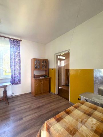 dom wolnostojący, 3 pokoje Wzdów. Zdjęcie 5