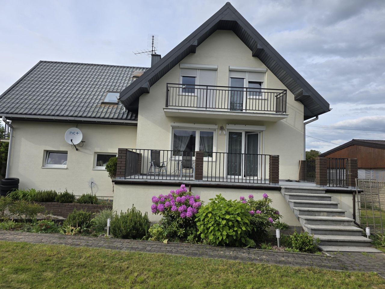 dom wolnostojący, 5 pokoi Bełchatów Olsztyn, ul. Podlaska