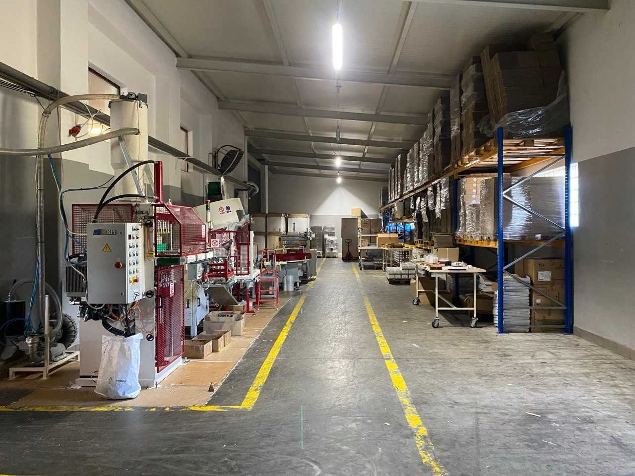 Hala/magazyn Poręba. Zdjęcie 8