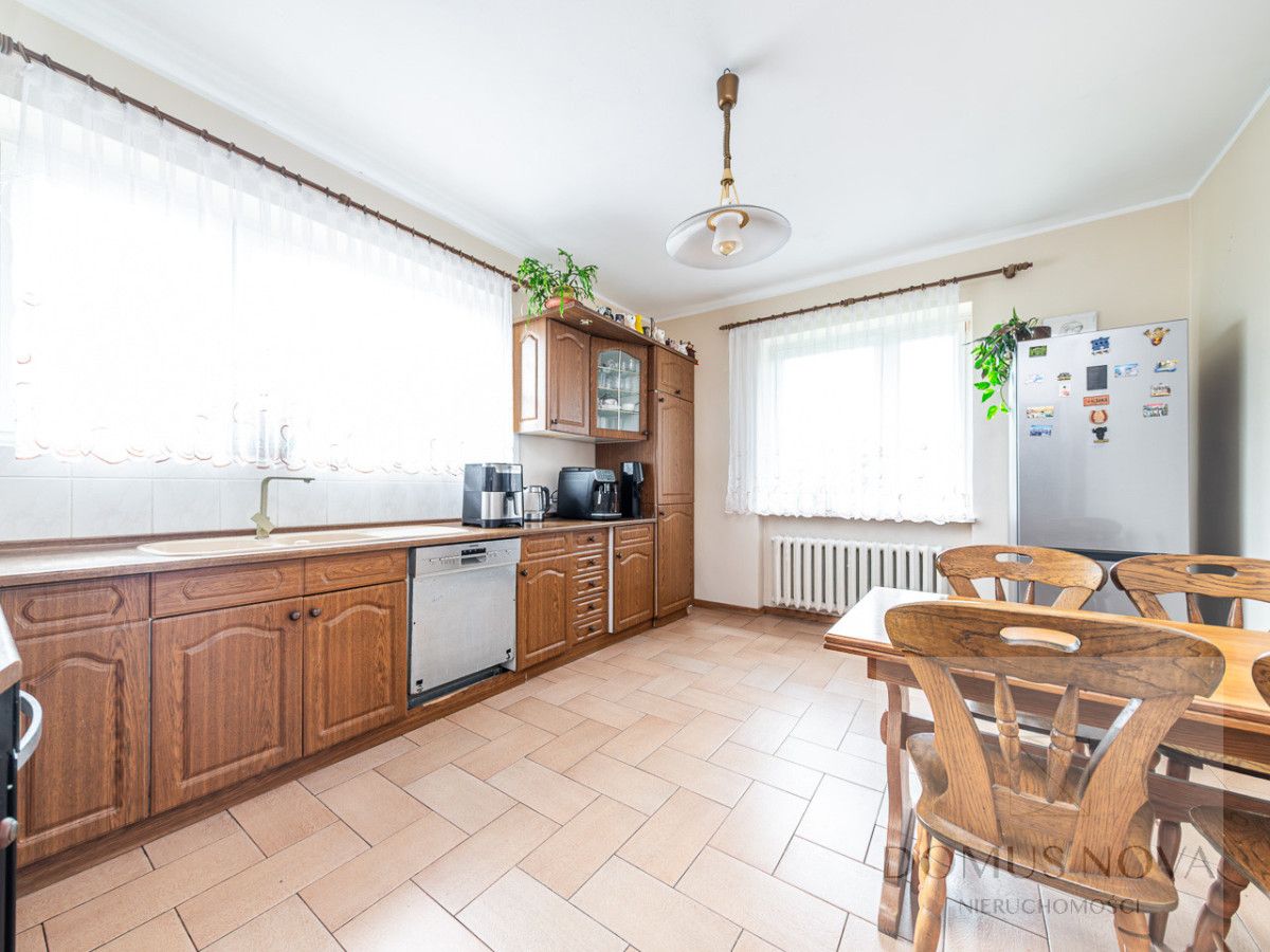 dom wolnostojący, 6 pokoi Halinów, ul. Powstania Styczniowego. Zdjęcie 4