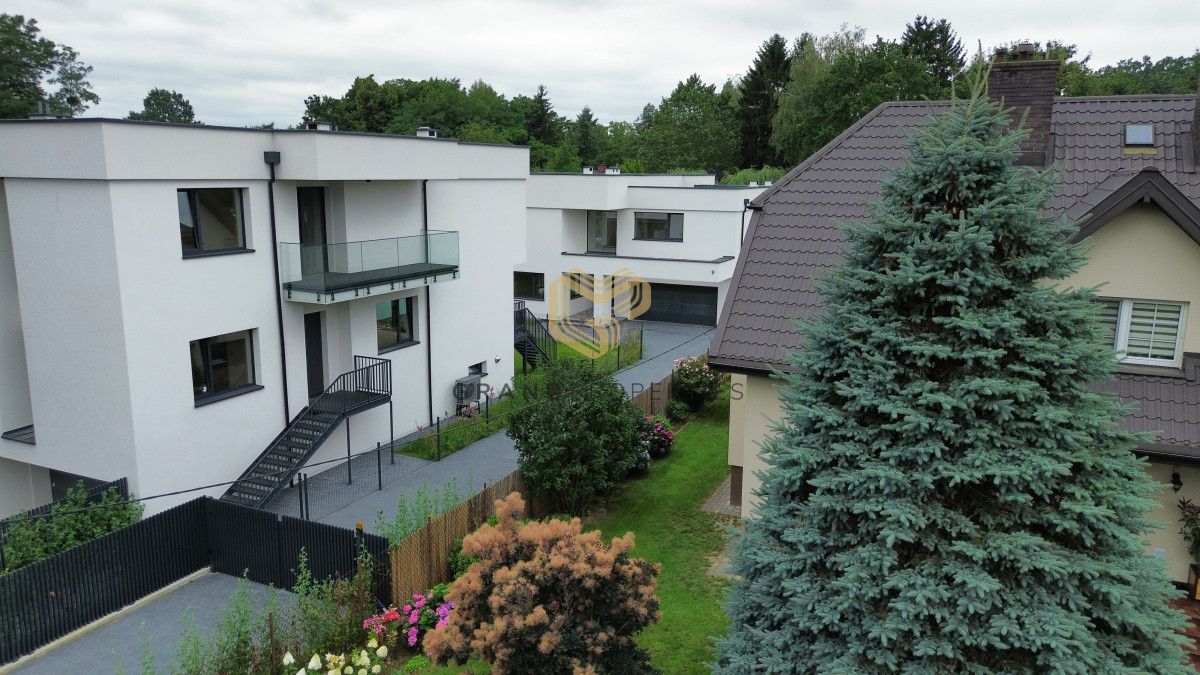 dom wolnostojący, 6 pokoi Konstancin-Jeziorna