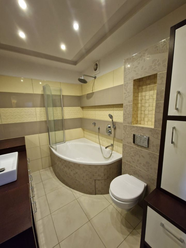 Mieszkanie 3-pokojowe Korczyna Rynek, ul. bp. Józefa Sebastiana Pelczara. Zdjęcie 18