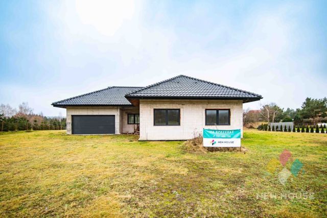 dom wolnostojący, 4 pokoje Smolajny. Zdjęcie 3