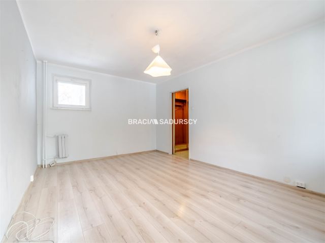 Mieszkanie 2-pokojowe Kraków Mistrzejowice, os. Złotego Wieku. Zdjęcie 4