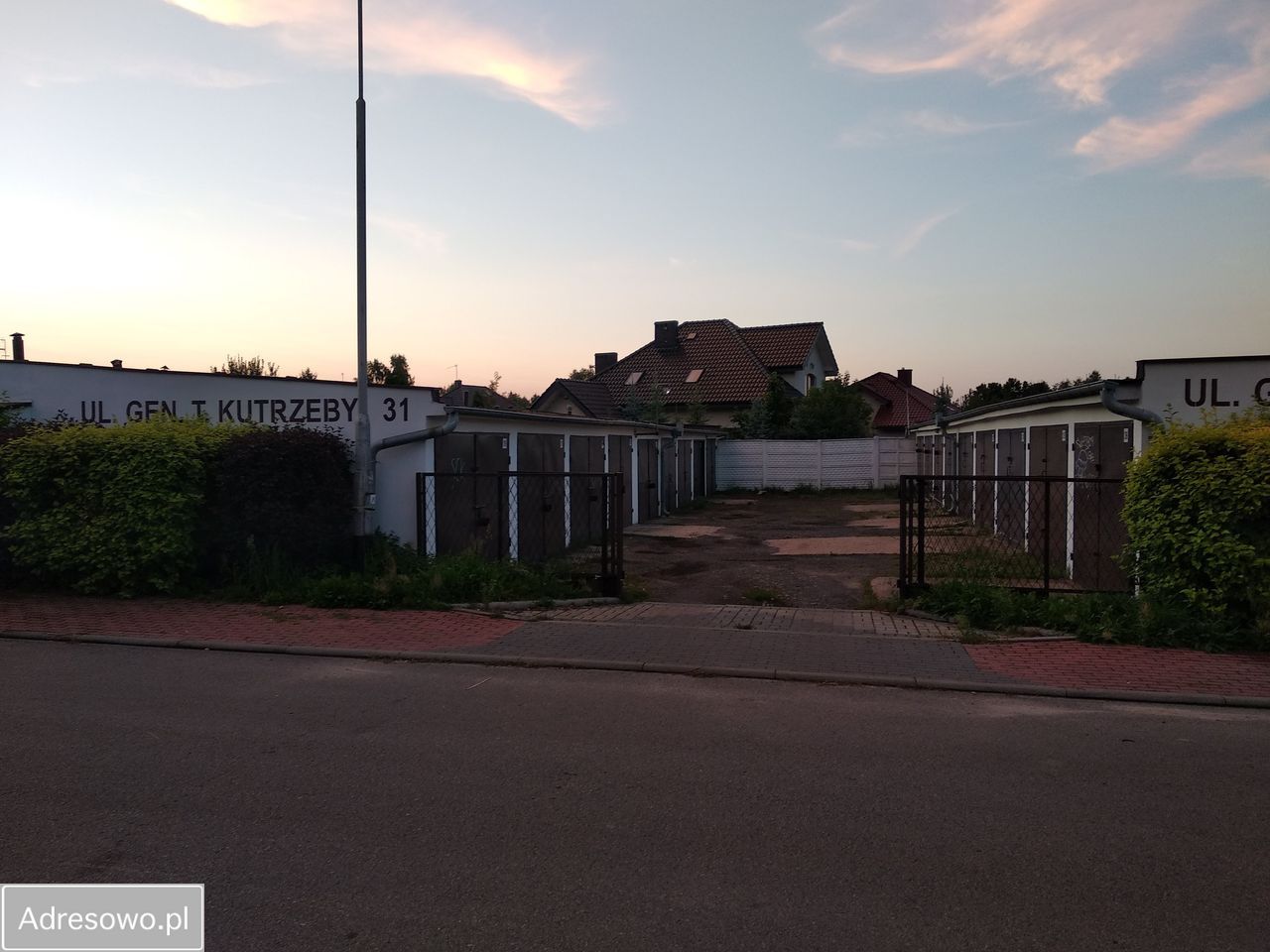 Garaż/miejsce parkingowe Częstochowa Północ, ul. Kutrzeby. Zdjęcie 2