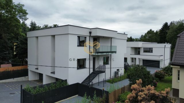 dom wolnostojący, 6 pokoi Konstancin-Jeziorna. Zdjęcie 6