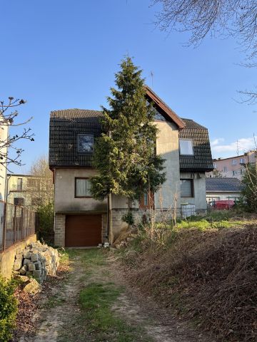 dom wolnostojący Trzebnica, ul. Tadeusza Kościuszki. Zdjęcie 1