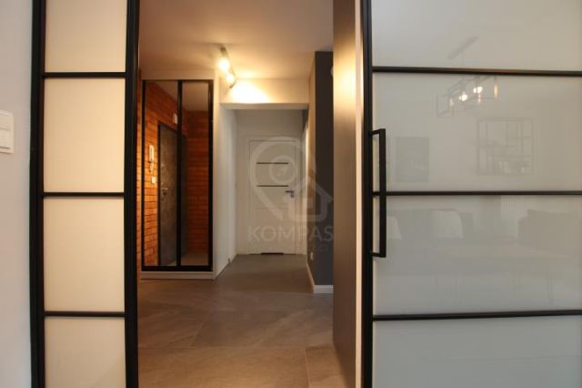 Mieszkanie 2-pokojowe Wrocław, ul. Jedności Narodowej. Zdjęcie 3