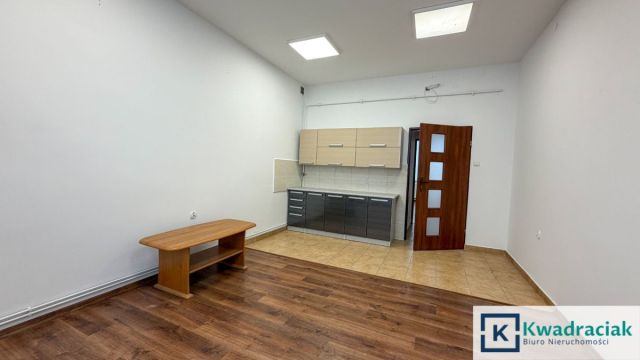 Lokal Jasło, ul. Adama Asnyka. Zdjęcie 3