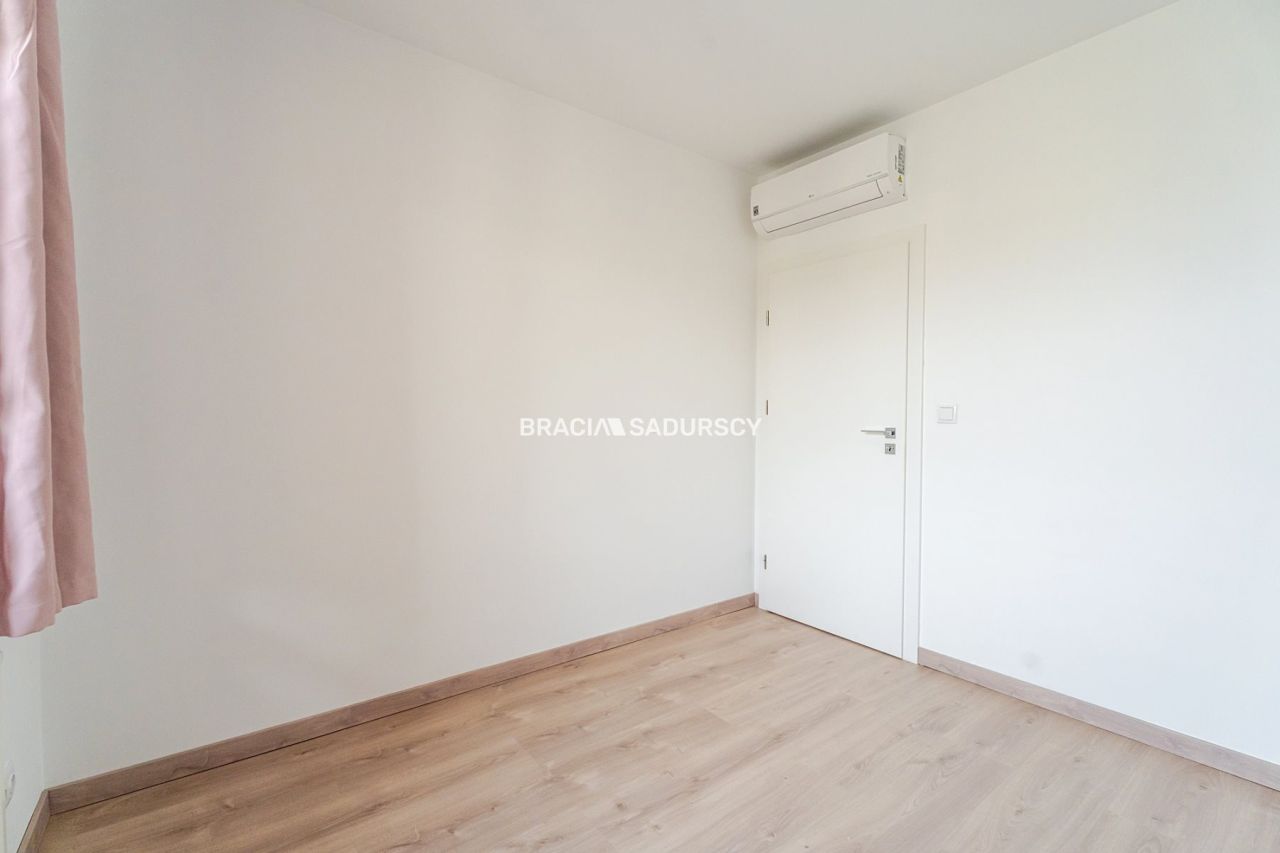 Mieszkanie 3-pokojowe Kraków Dębniki, ul. Czerwone Maki. Zdjęcie 6