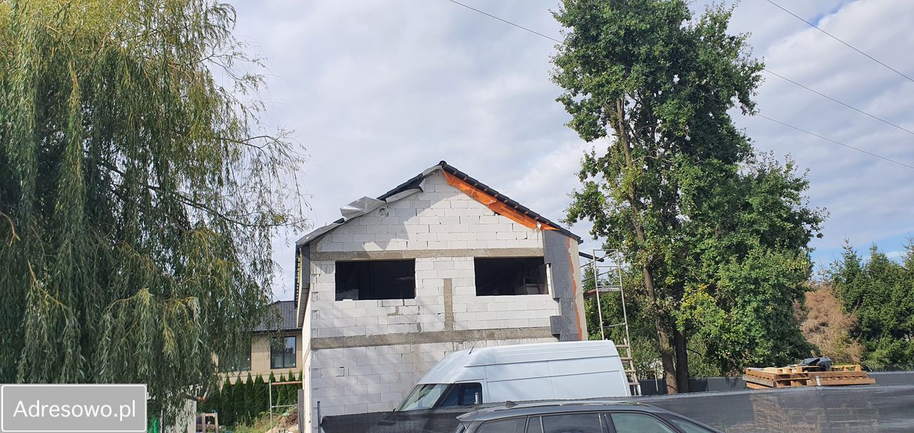 dom wolnostojący, 6 pokoi Tyniec Mały