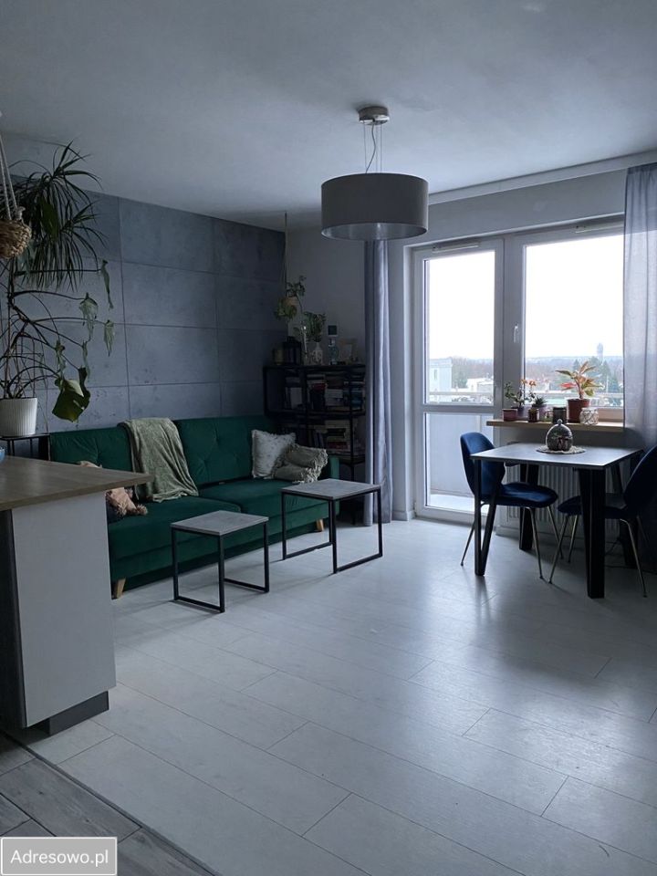 Mieszkanie 3-pokojowe Sosnowiec Milowice, ul. Krzysztofa Kamila Baczyńskiego. Zdjęcie 1