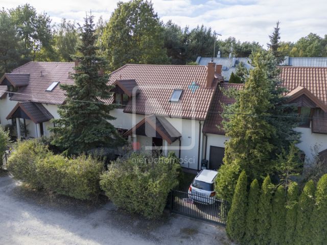 dom szeregowy, 4 pokoje Warszawa Wesoła, ul. Mazowiecka. Zdjęcie 2