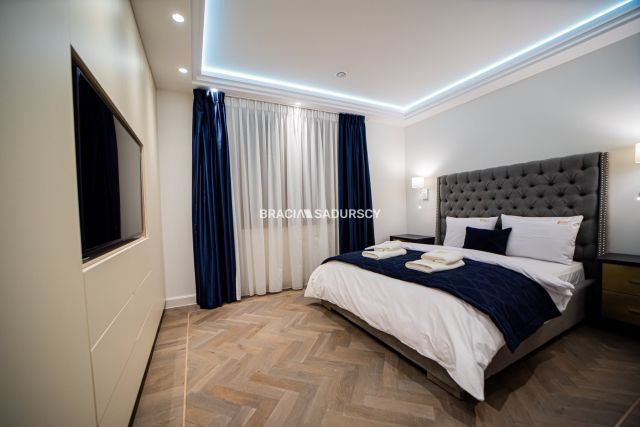 kamienica, 7 pokoi Żywiec, rynek Rynek. Zdjęcie 11