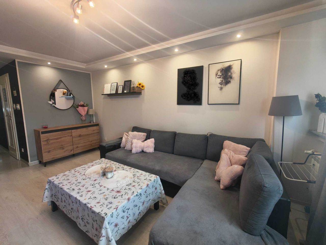 Mieszkanie 3-pokojowe Świdnica, ul. Ludwika Zamenhofa. Zdjęcie 3