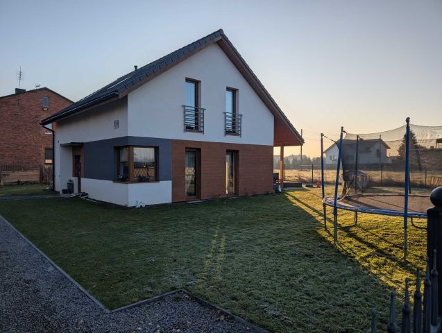 dom wolnostojący, 5 pokoi Czerwionka-Leszczyny. Zdjęcie 1
