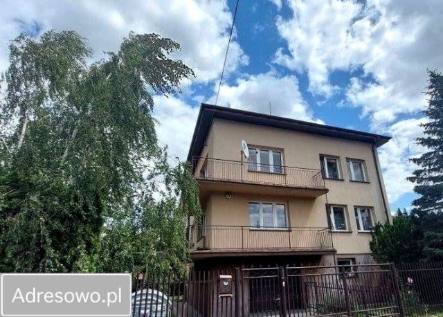 dom wolnostojący, 5 pokoi Żyrardów. Zdjęcie 1