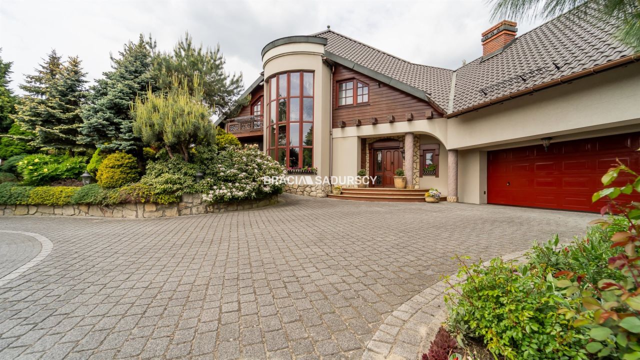 dworek, 8 pokoi Balin, ul. Gwardzistów. Zdjęcie 1