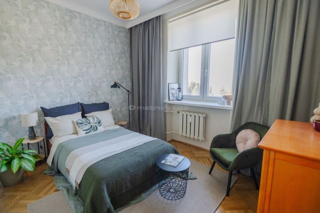 Mieszkanie 4-pokojowe Nowy Dwór Mazowiecki, ul. Sportowa. Zdjęcie 1