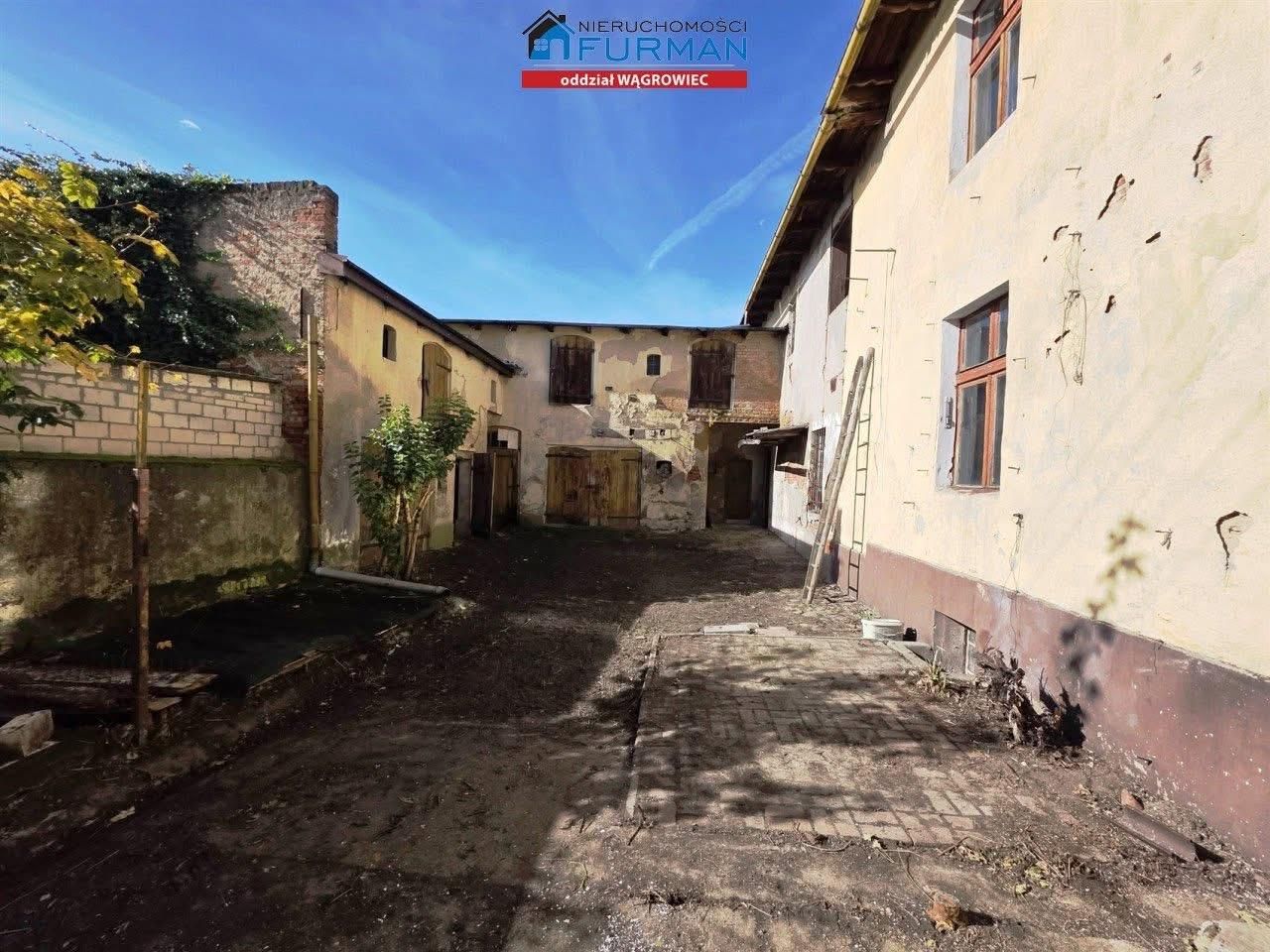 dom szeregowy, 7 pokoi Łekno, Plac powstańców Wielkopolskich. Zdjęcie 5