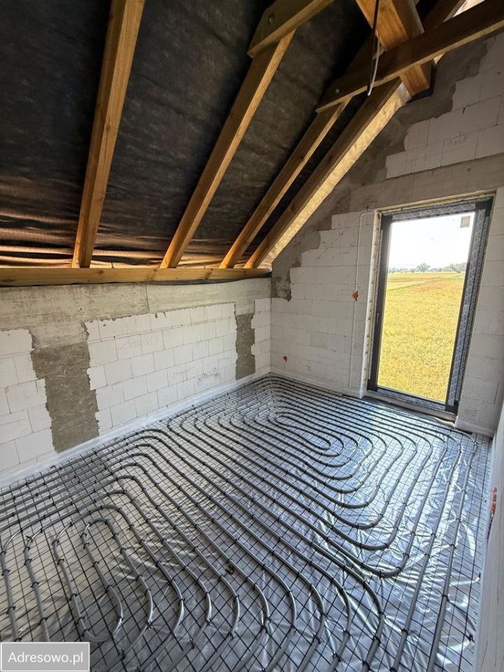 dom wolnostojący, 4 pokoje Świdnica Polska. Zdjęcie 12
