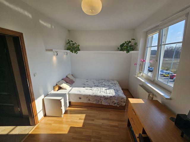 Mieszkanie 3-pokojowe Parzniew, Działkowa. Zdjęcie 5