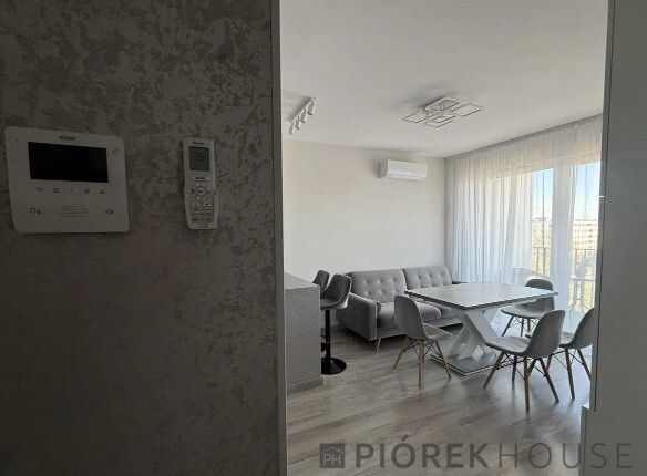 Mieszkanie 2-pokojowe Warszawa Ursus, ul. Edwarda Habicha. Zdjęcie 1