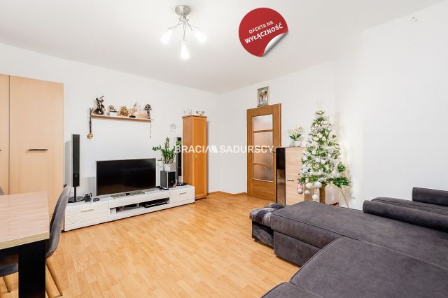 Mieszkanie 2-pokojowe Kraków Czyżyny, os. Dywizjonu 303. Zdjęcie 1