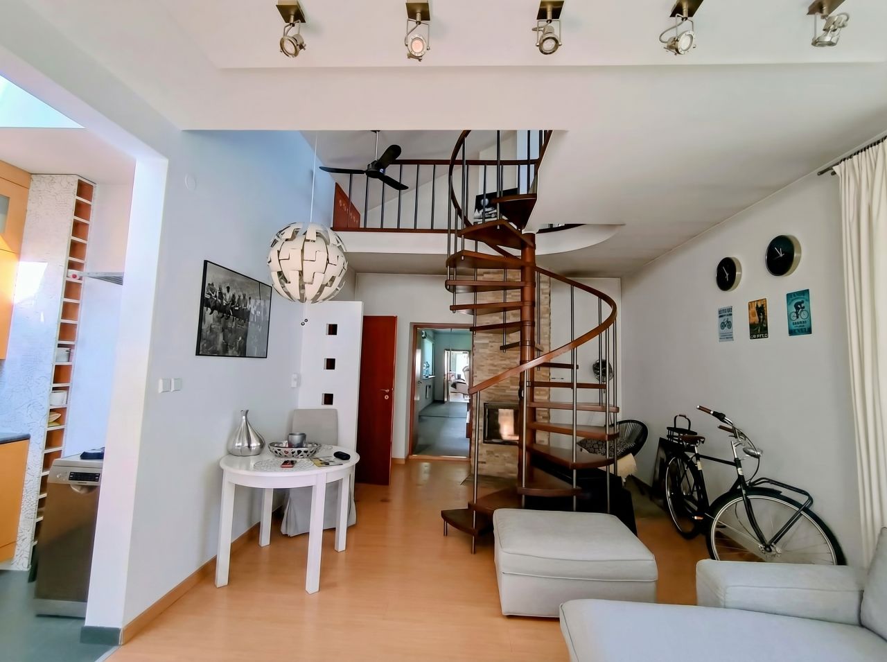 dom wolnostojący, 6 pokoi Brwinów. Zdjęcie 7