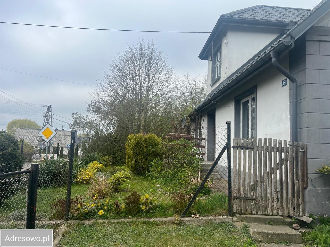 dom wolnostojący, 4 pokoje Tylice. Zdjęcie 3