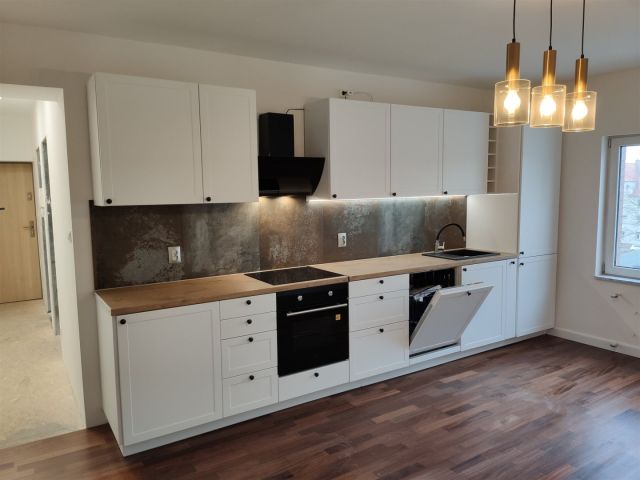 Mieszkanie 4-pokojowe Świebodzice, ul. Kolejowa. Zdjęcie 1