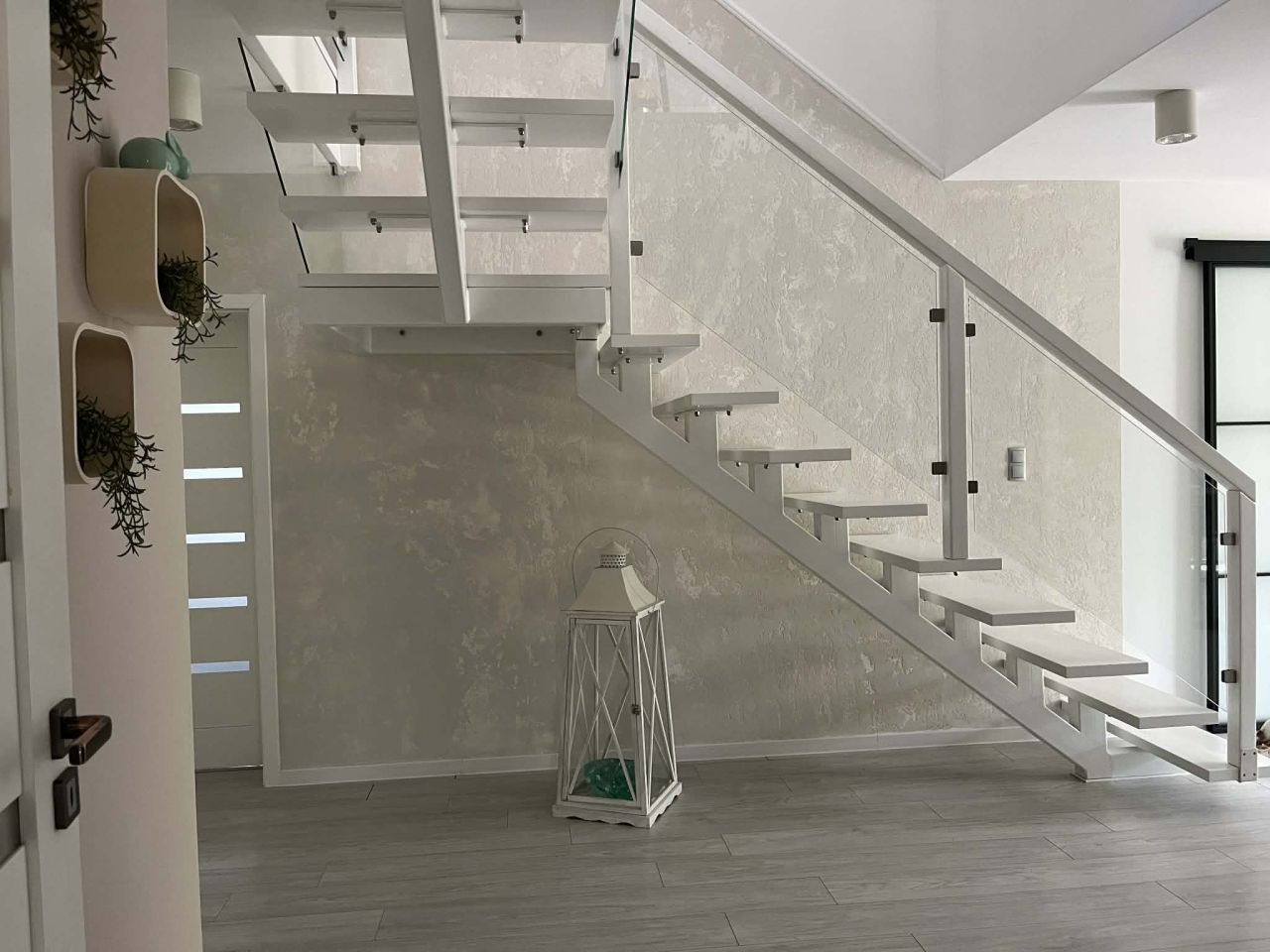 dom wolnostojący, 5 pokoi Smugi Helenów. Zdjęcie 8