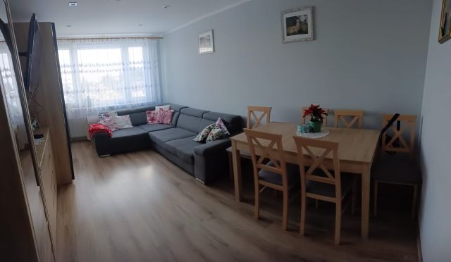 Mieszkanie 3-pokojowe Łabędnik, Łabędnik. Zdjęcie 1