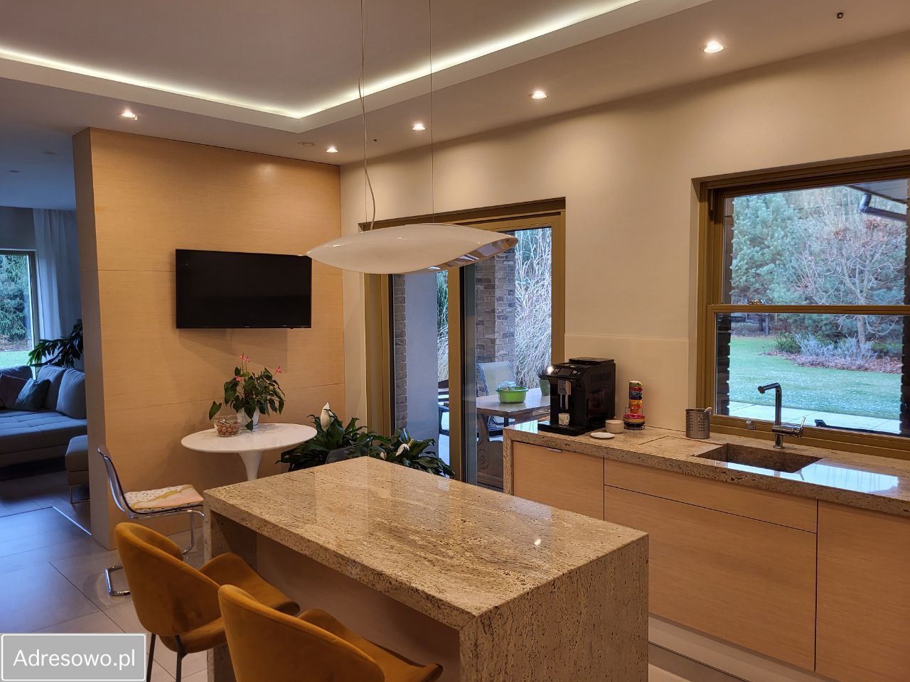 dom wolnostojący, 4 pokoje Tomaszów Mazowiecki. Zdjęcie 7