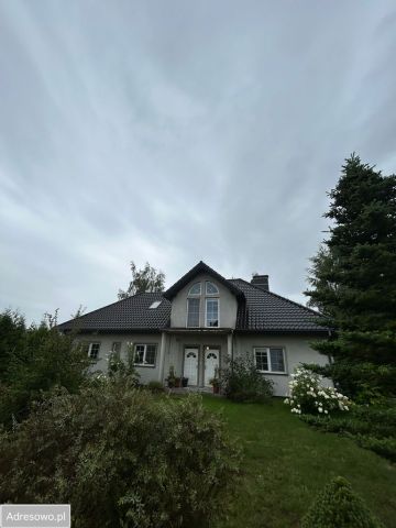 dom wolnostojący, 5 pokoi Pisarzowice, ul. Sportowa. Zdjęcie 1