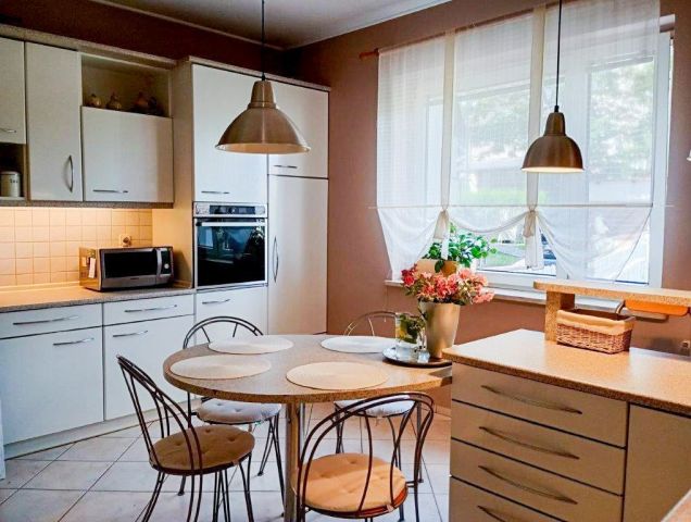 dom wolnostojący, 5 pokoi Płoty, ul. Jagiellonów. Zdjęcie 1