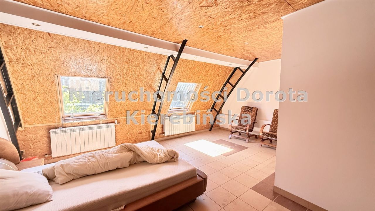 Hala/magazyn Ujazd. Zdjęcie 11