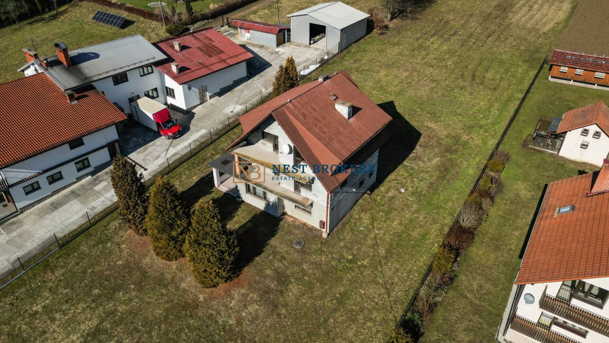 dom wolnostojący, 6 pokoi Zakrzów. Zdjęcie 1