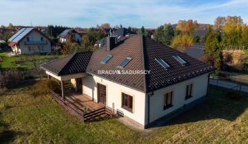 dom wolnostojący, 7 pokoi Skawina, ul. Wojska Polskiego