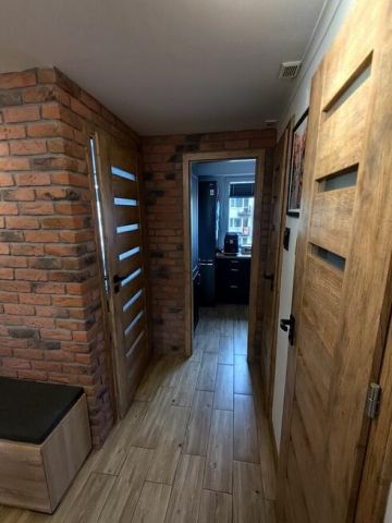 Mieszkanie 3-pokojowe Słupsk Zatorze, ALEJA 3-GO MAJA. Zdjęcie 1