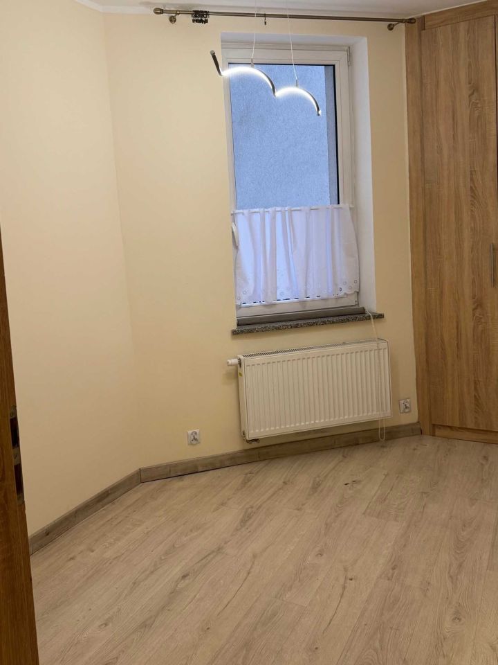 Mieszkanie 2-pokojowe Bytom, ul. Wrocławska. Zdjęcie 3