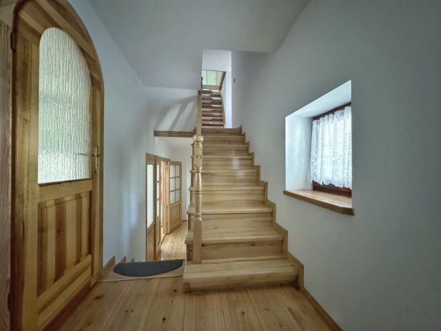 dom wolnostojący, 10 pokoi Berest. Zdjęcie 19